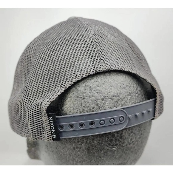 Nixon Men's Trucker Hat adjustable Gray w/White Embroider Logo OSFM Acrylic/Wool - Picture 3 of 9